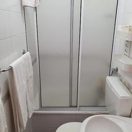 Pensao Prata * Lisbona